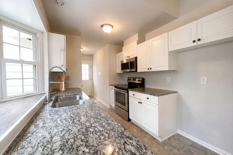 Photo 10 of 17 of 7309 Beaverwood Dr, Raleigh, NC