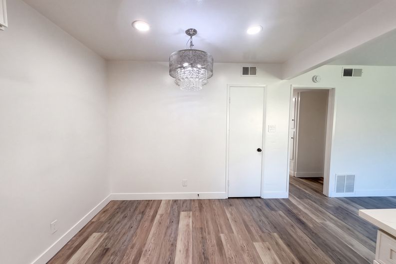 Photo 9 of 33 of 12927 Lariat Ln, Norwalk, CA