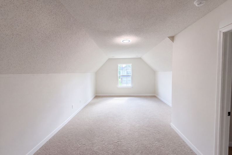 Photo 15 of 20 of 9244 Simonton Dr, Charlotte, NC