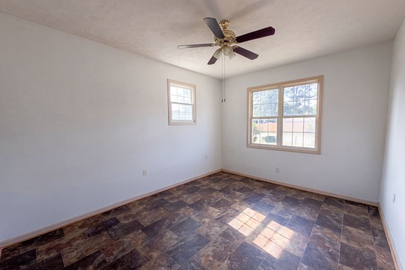 Photo 14 of 17 of 2806 E Cramer Dr, Fayetteville, NC