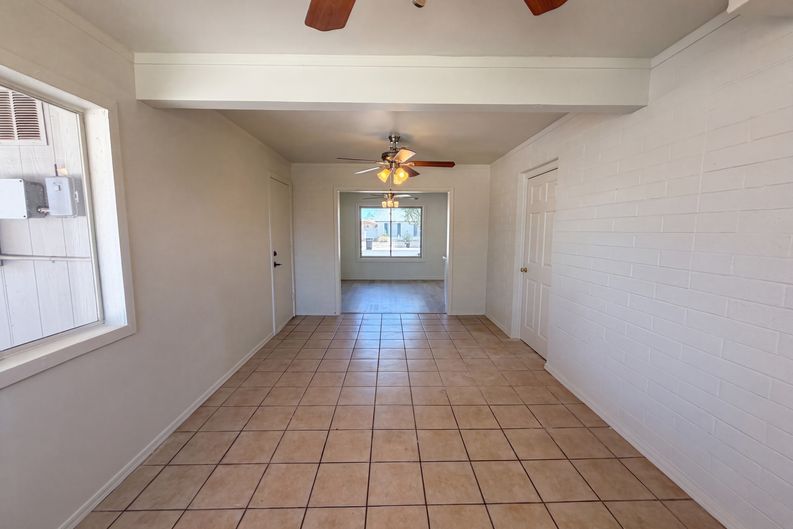 Photo 16 of 22 of 2027 W Corrine Dr, Phoenix, AZ