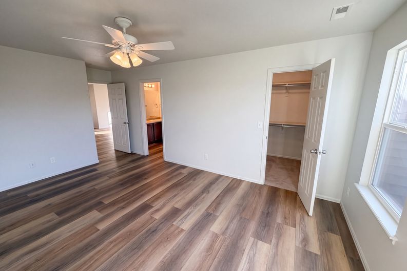 Photo 25 of 54 of 5406 S Fultondale Way, Aurora, CO