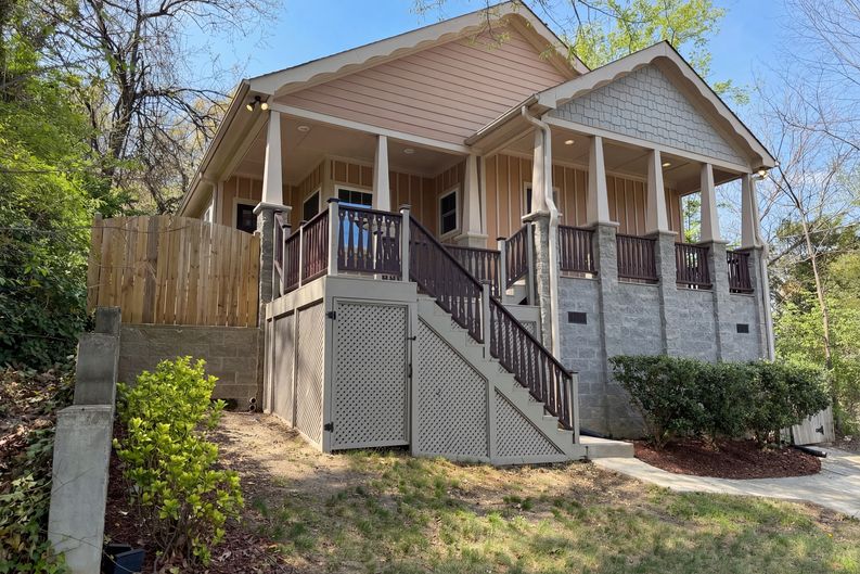 Photo 7 of 17 of 1007 Hazel St, Durham, NC