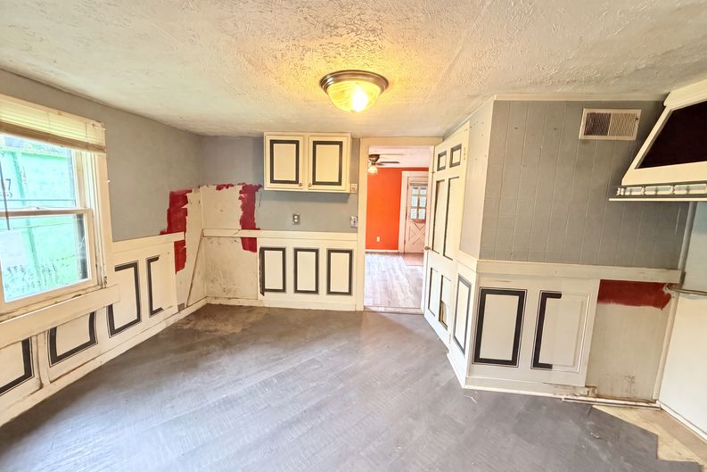 Photo 9 of 19 of 219 W Glen Ave, Batavia, OH