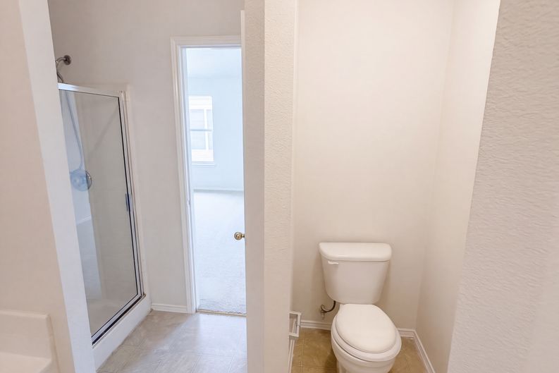 Photo 11 of 17 of 1910 Tawakani Ln, Little Elm, TX