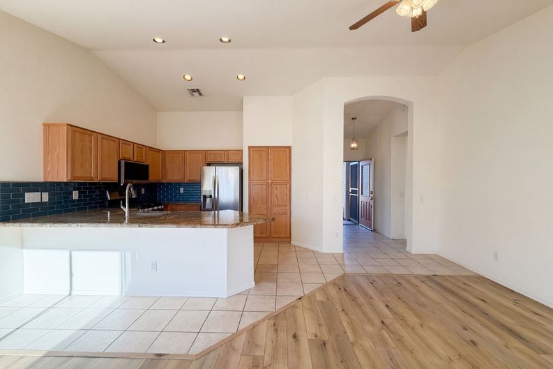 Photo 6 of 12 of 25210 S Wyoming Ave, Sun Lakes, AZ