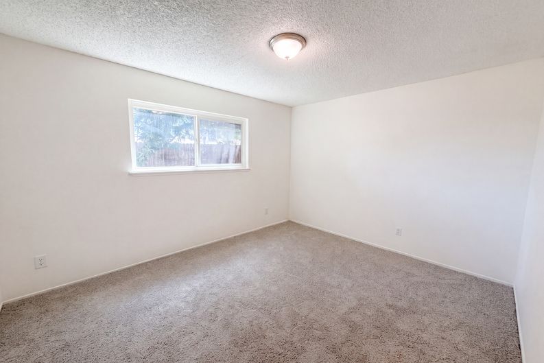 Photo 17 of 27 of 6620 Twining Way, Citrus Heights, CA
