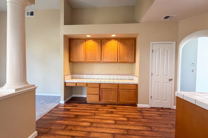 Photo 33 of 44 of 5344 Swindon Rd, Rocklin, CA