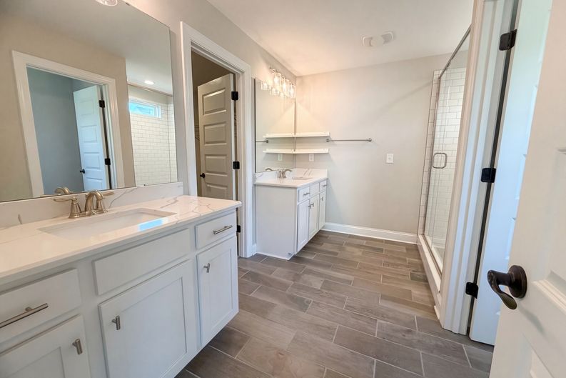 Photo 6 of 20 of 5016 Watercrest Trl, Belmont, NC