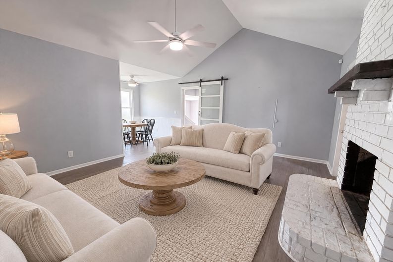 Photo 7 of 22 of 189 Tall Pines Rd, Ladson, SC