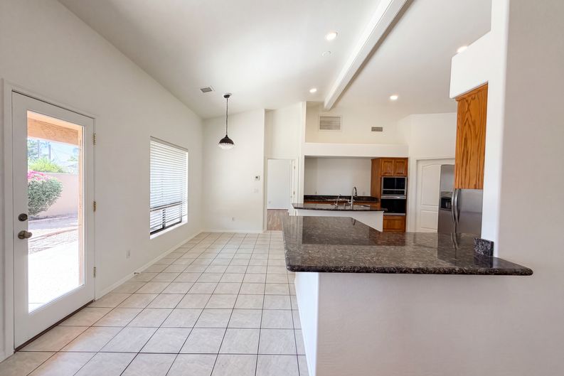 Photo 13 of 25 of 1207 E Clearview Dr, Casa Grande, AZ