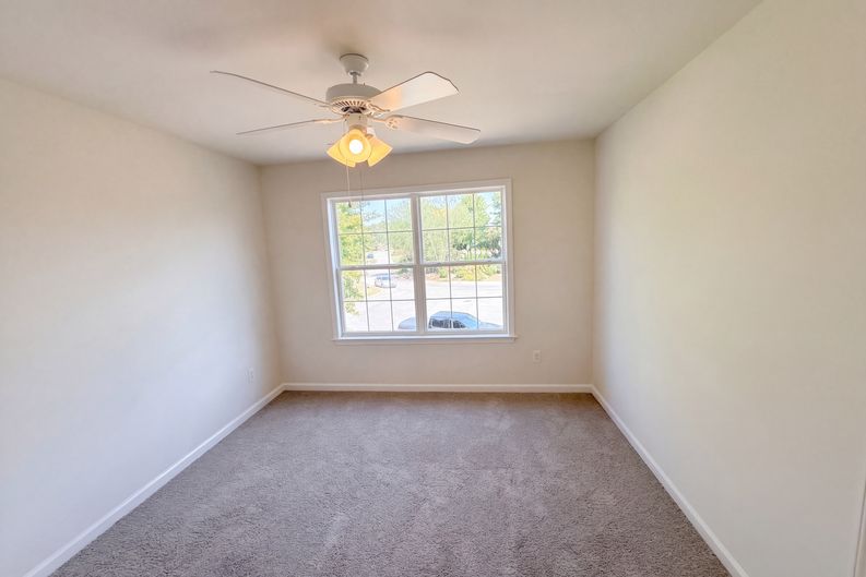 Photo 22 of 31 of 3017 Farmville Cir, Spring Hill, TN