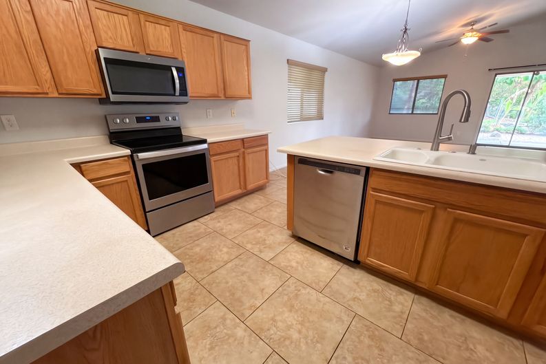 Photo 9 of 43 of 14521 N 126th Ave, El Mirage, AZ