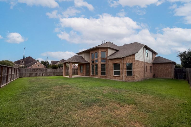 Photo 5 of 24 of 6702 Terania Cir, Katy, TX