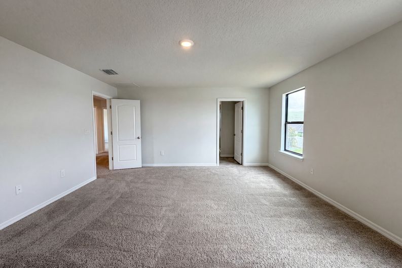 Photo 14 of 29 of 14207 Alistar Manor Dr, Wimauma, FL