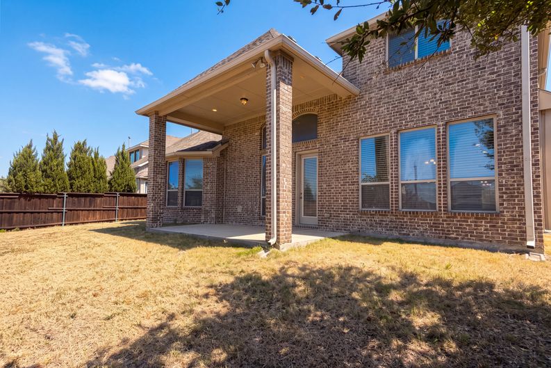 Photo 20 of 23 of 965 Touchstone Rd, Frisco, TX