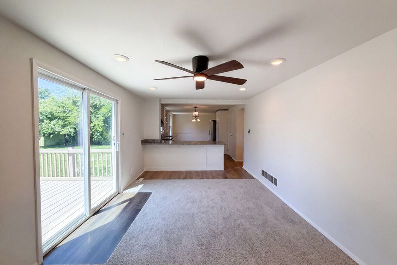 Photo 9 of 27 of 1301 Cinnamon Pl, Galloway, OH