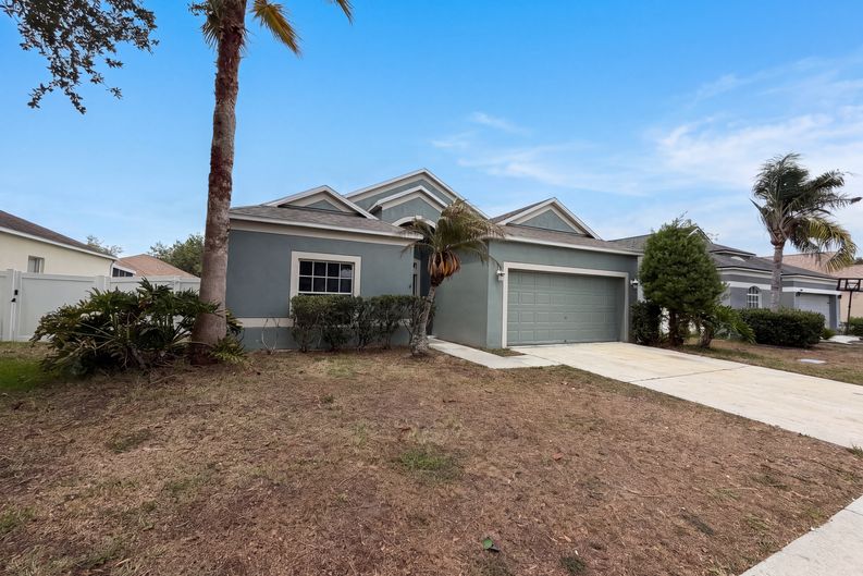 Photo 17 of 20 of 3408 Grove Blossom Ln, Plant City, FL