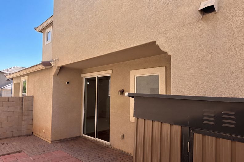Photo 9 of 68 of 5416 W Albeniz Pl, Phoenix, AZ