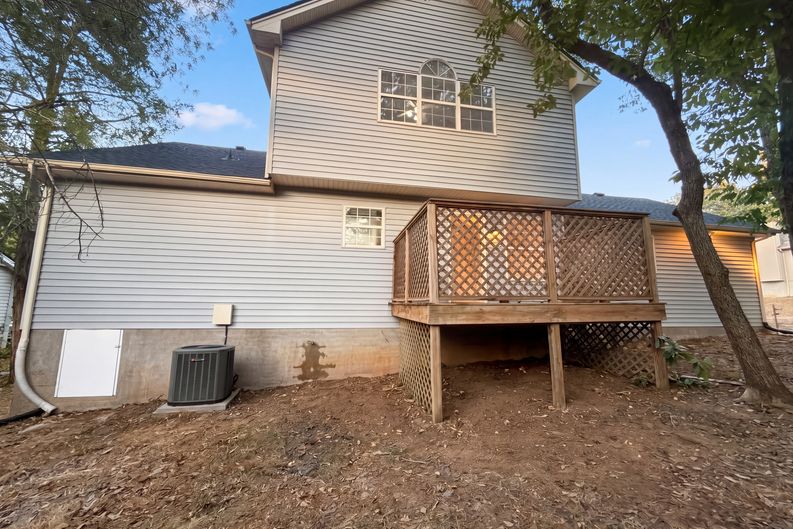 Photo 5 of 16 of 1100 Burlingame Ct, Antioch, TN