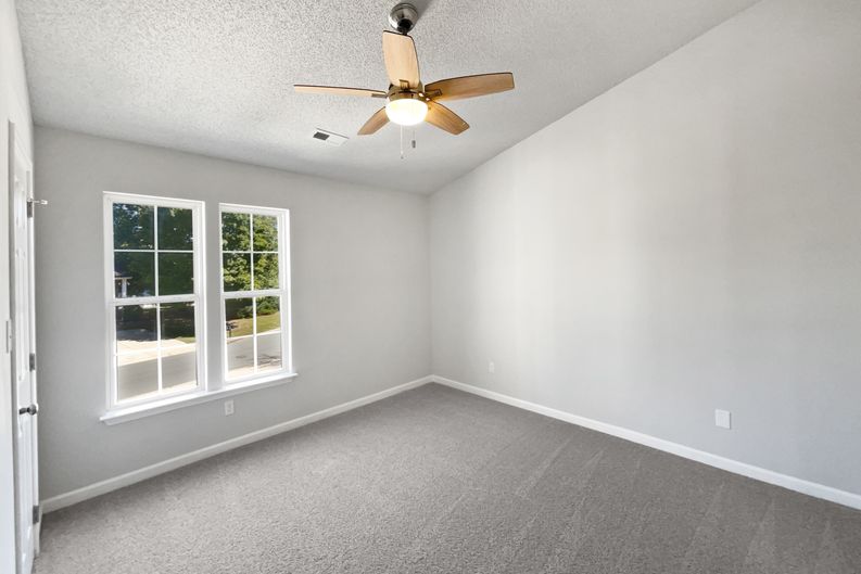 Photo 16 of 24 of 9065 Cinnabay Dr, Charlotte, NC