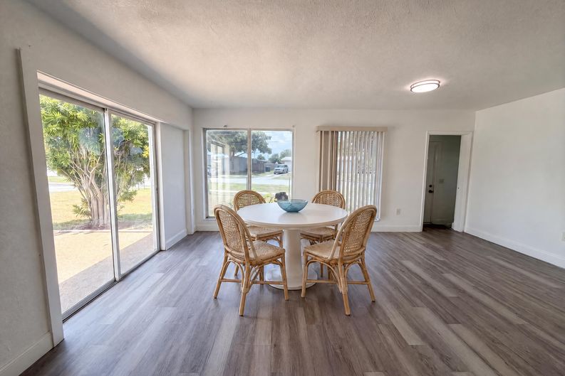 Photo 7 of 26 of 21530 Glendale Ave, Port Charlotte, FL