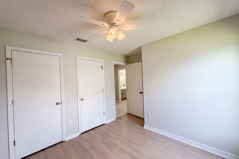 Photo 17 of 29 of 15226 SW 39th Cir, Ocala, FL