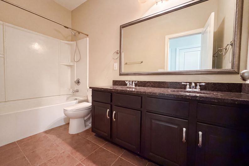 Photo 35 of 43 of 621 Gaelens Ln, Irmo, SC