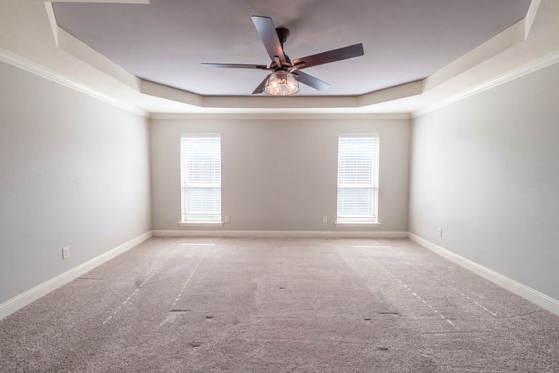 Photo 4 of 22 of 3032 Laguna Dr, Plano, TX