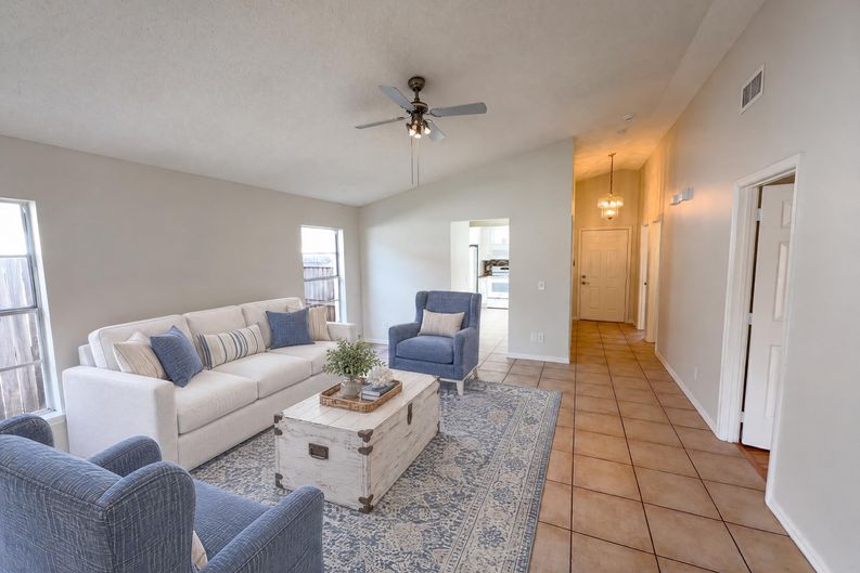 Photo 12 of 21 of 9814 Dean Cove Ln, Orlando, FL