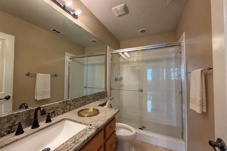 Photo 17 of 32 of 17780 Sweetgum Ln, Canyon Country, CA