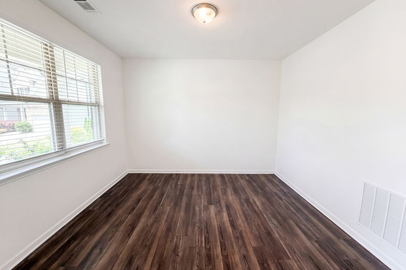 Photo 9 of 23 of 4205 Goosecross Ct, Lilburn, GA