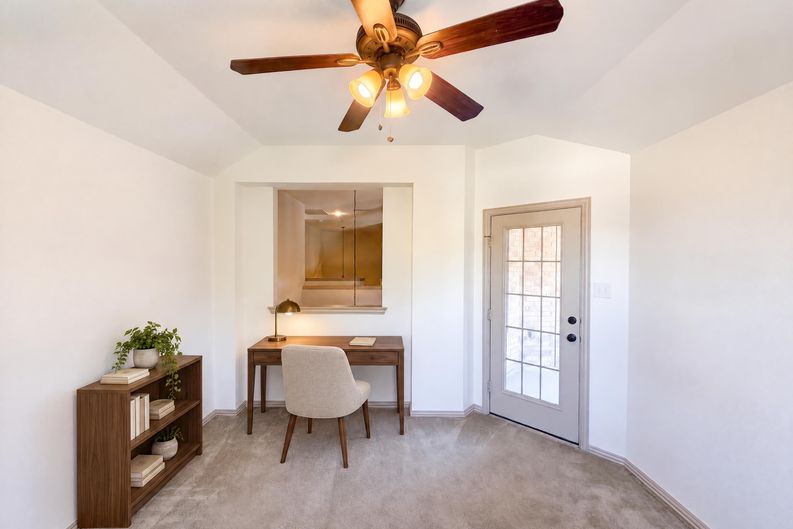 Photo 11 of 29 of 8152 Black Sumac Dr, Fort Worth, TX