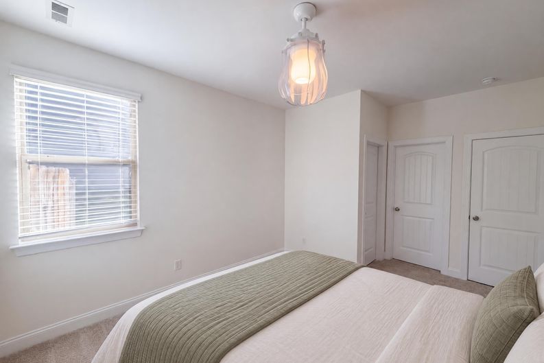 Photo 8 of 35 of 2703 Fern Willow Ct, Fuquay Varina, NC