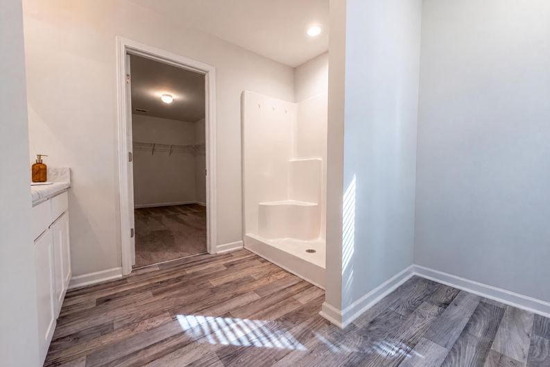 Photo 10 of 16 of 4066 Calloway Rd, Raeford, NC