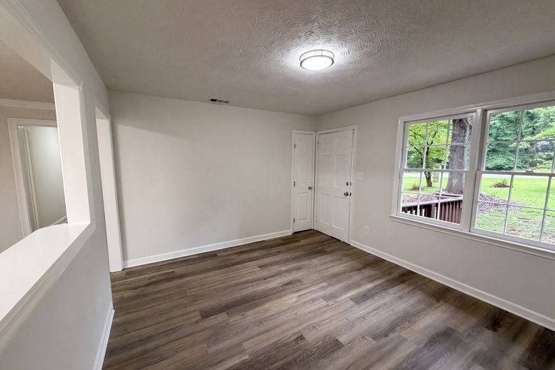 Photo 3 of 17 of 500 Kilcrease Rd, Auburn, GA