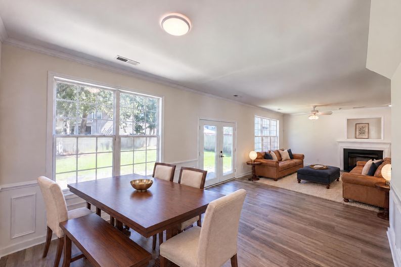 Photo 3 of 26 of 9325 Ayscough Rd, Summerville, SC