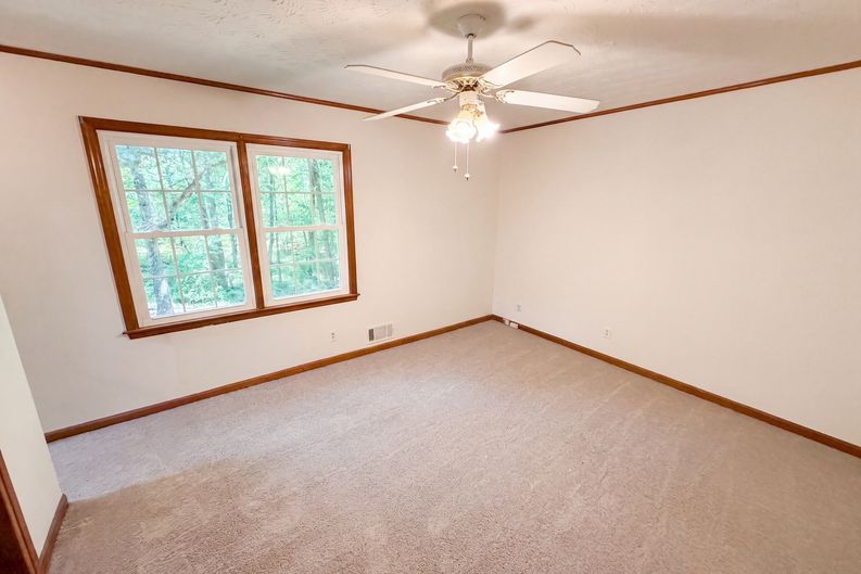 Photo 10 of 22 of 339 Newton Rd, Newnan, GA