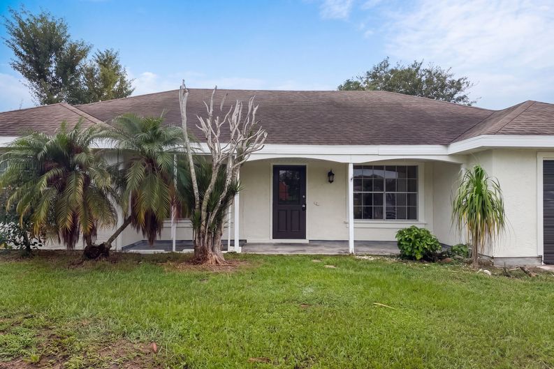 Photo 18 of 21 of 1832 SE Wexford Ct, Port Saint Lucie, FL