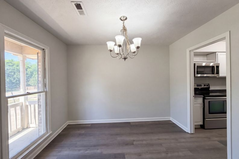 Photo 8 of 17 of 2577 Previs Rd, Fayetteville, NC