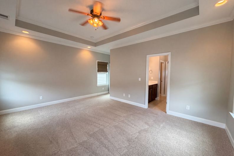 Photo 4 of 15 of 1013 Ashley Garden Blvd, Charleston, SC