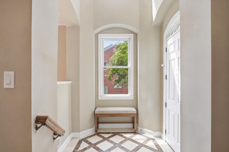 Photo 5 of 46 of 3011 Riverstone Trl, Atlanta, GA
