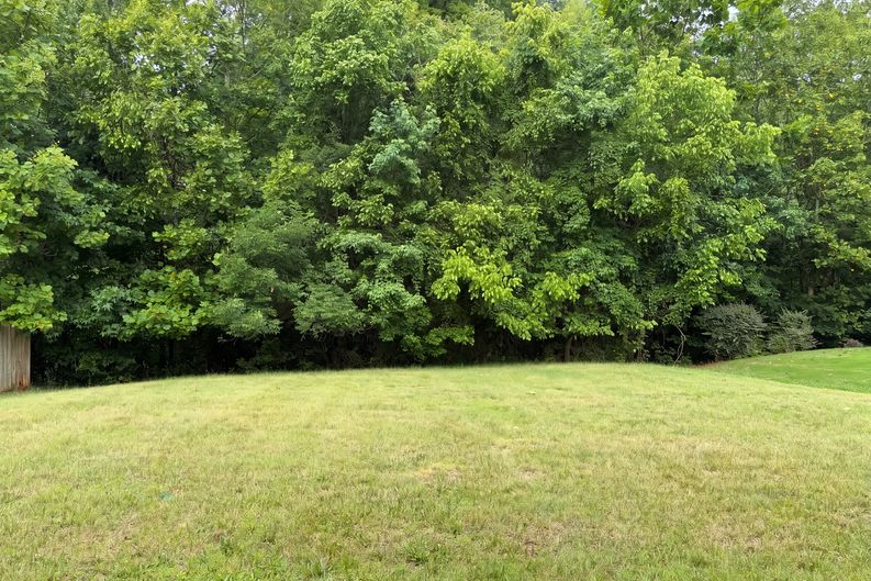Photo 24 of 26 of 5503 Hardie Farm Dr, Greensboro, NC