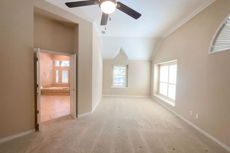 Photo 14 of 26 of 2741 Barrington Dr, Plano, TX