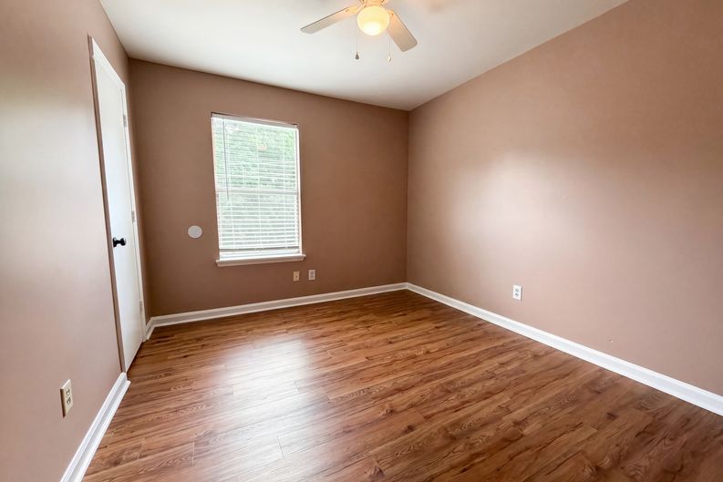 Photo 9 of 19 of 7020 Greenbower Ln, Atlanta, GA