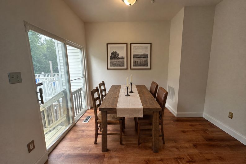 Photo 7 of 23 of 4042 Tahoe Pl, White Plains, MD