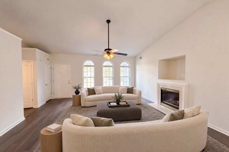Photo 3 of 20 of 3105 Passour Ridge Ln, Charlotte, NC