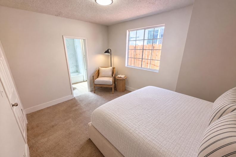 Photo 10 of 27 of 15343 Pimenta Ave, Paramount, CA