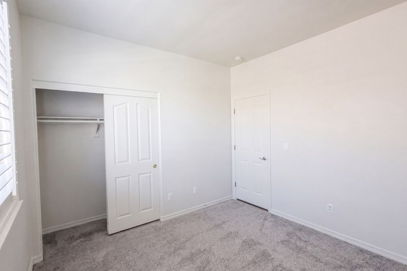 Photo 19 of 29 of 1415 Minuet St, Henderson, NV