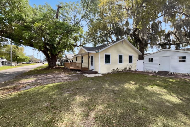 Photo 10 of 34 of 1623 12th St, Saint Cloud, FL